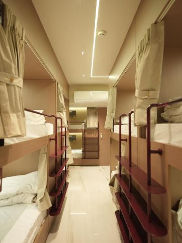Vadodara Hotel | Dormstel - Unit of AHM Hotels & Resorts Pvt Ltd