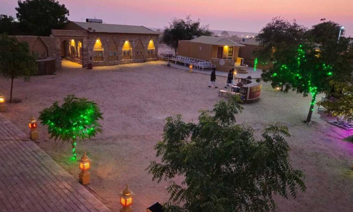 Kanoi Cottage | Dune safari camp & resort
