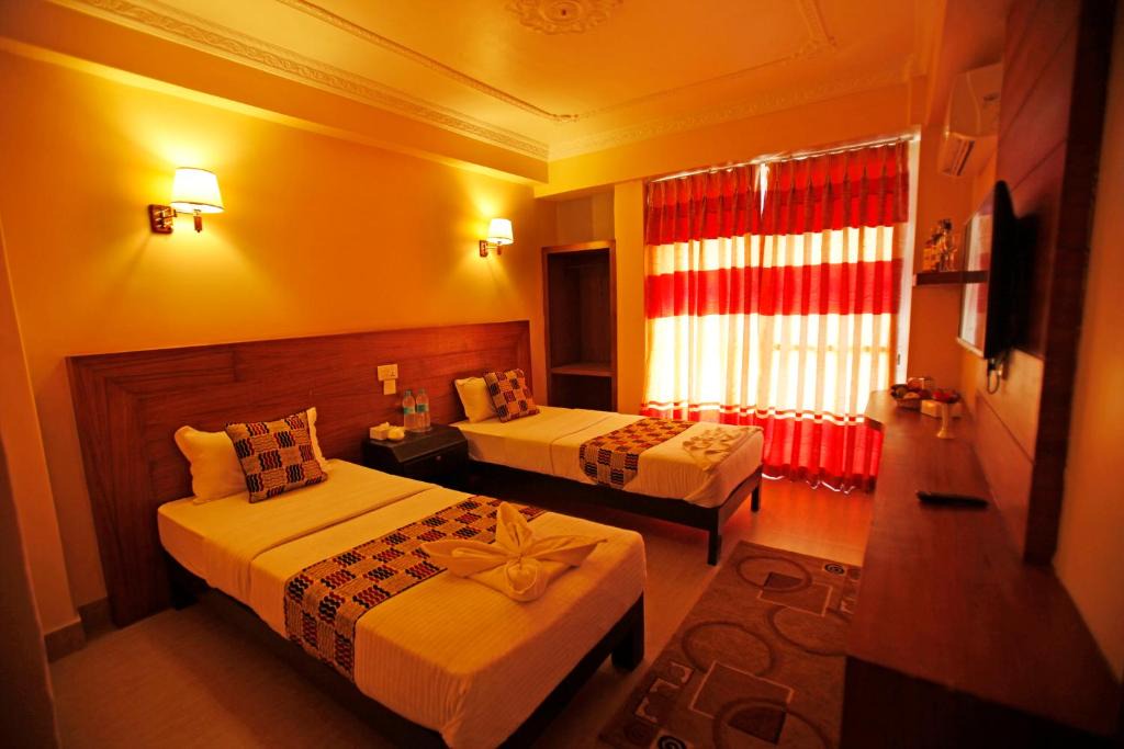 Pokhara Hotel | Durbar Suite