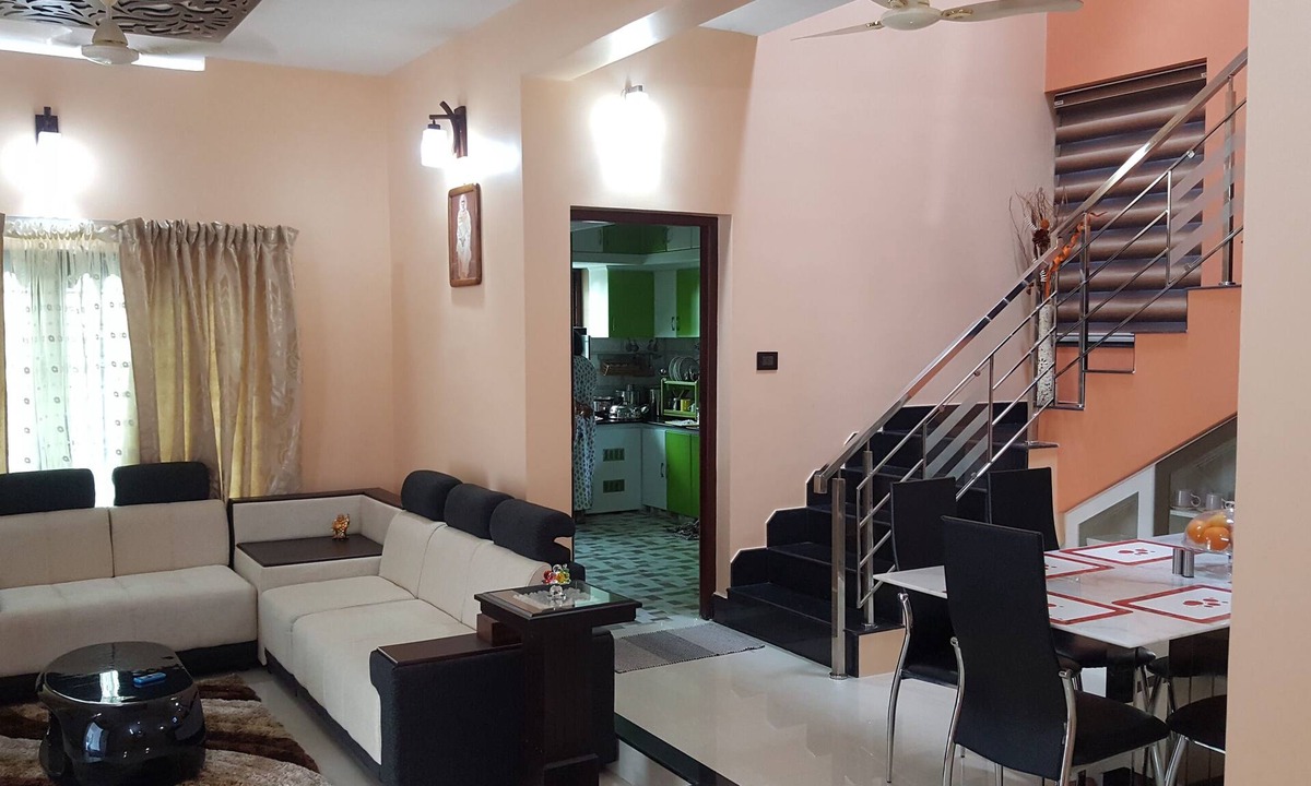 Tiruvalla House | East Top Villa Fully Furnished 4BHK in Thiruvalla