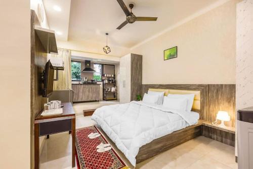 Sector 40 Apartment | Eco-chic oasis in the city with Garden