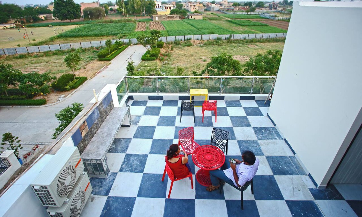 Palanpur Bed & Breakfast | Eden Villa