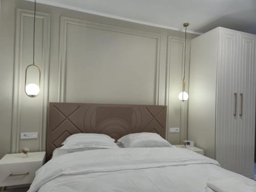 Slanic-Moldova Apartment | Edward Luxury Studio