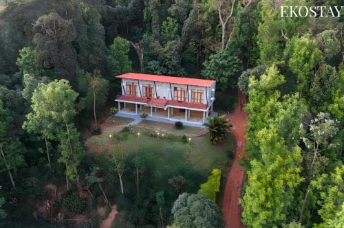 Chikkamagaluru Villa | EKOSTAY - Forest Cube Villa