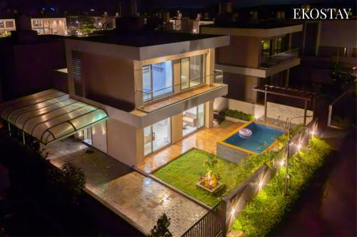 Karjat Villa | EKOSTAY - Kara Villa