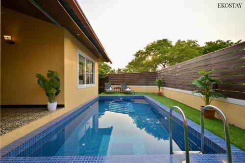 Tivarekar Wadi Villa | EKOSTAY - Pinewood Villa