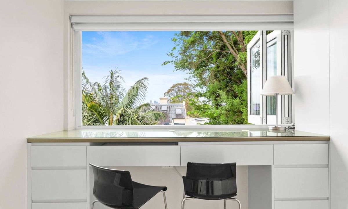Balmain Apartment | Elegant 1-Bed with Study by Balmain Wharf