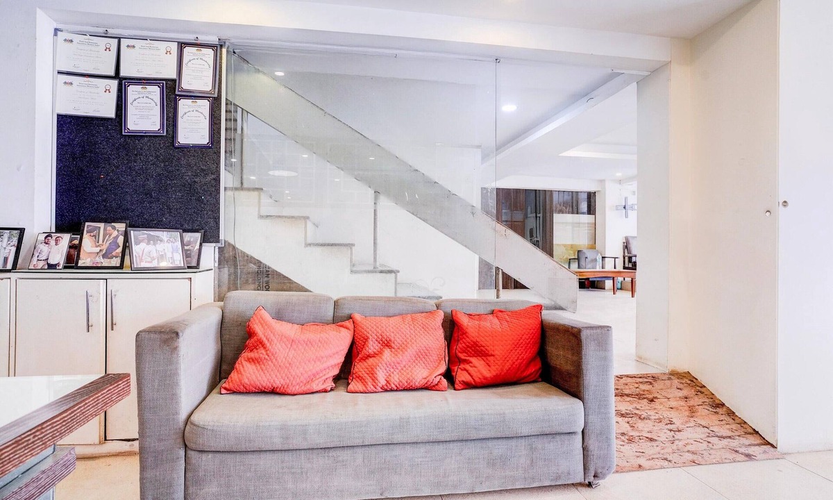 Khar House | Elegant Stays at The Unicontinental Khar Mumbai