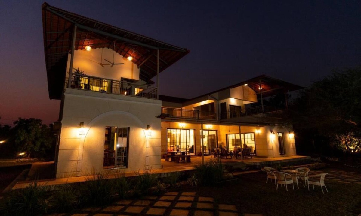 Zirad Villa | ELIVAAS Casa Mocha Exquisite 5BHK Villa