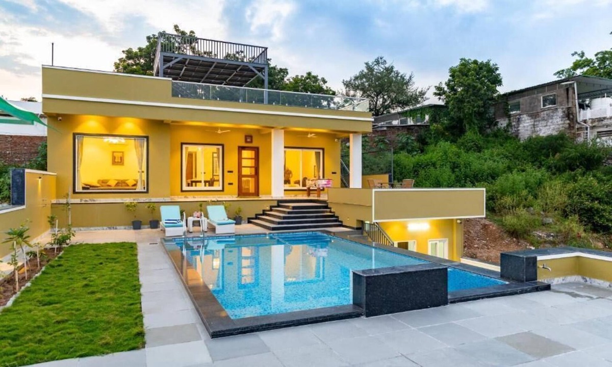Udaipur District Villa | ELIVAAS Lakemount | 2 BHK with Pvt Pool at Fatehsagar Lake