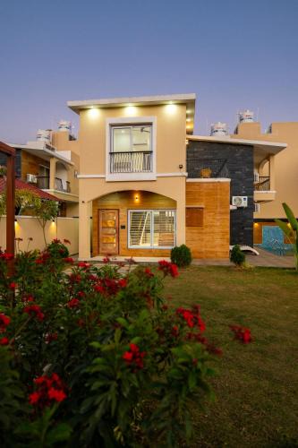 Bedla Villa | ELIVAAS Palazao, Stunning Getaway With Pvt Pool, Garden and Gazebo