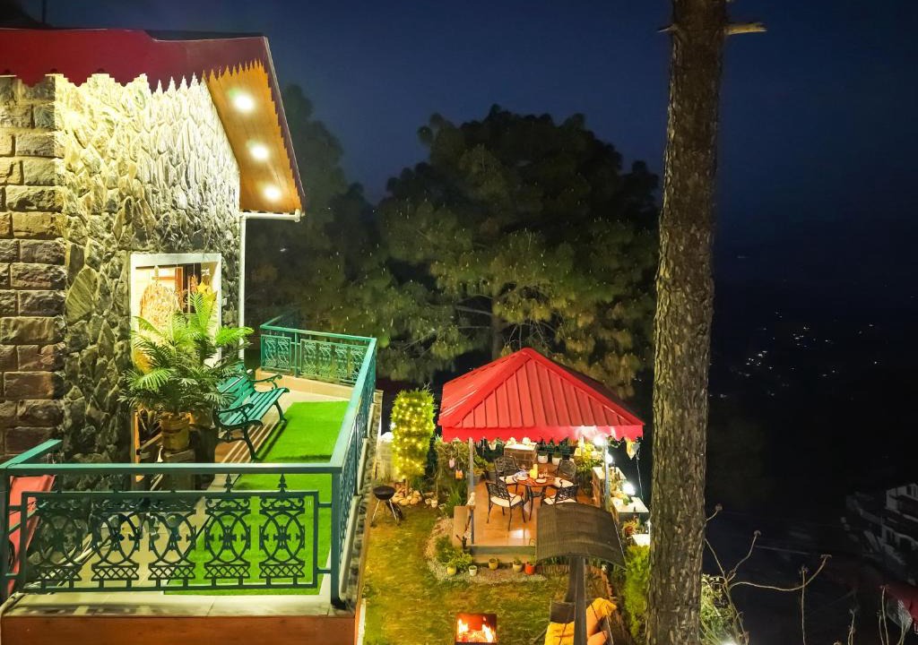 Kumarhatti Villa | ELIVAAS Signature Aaram Bagh Pet-friendly Villa With Views and Terrace Sit-Out
