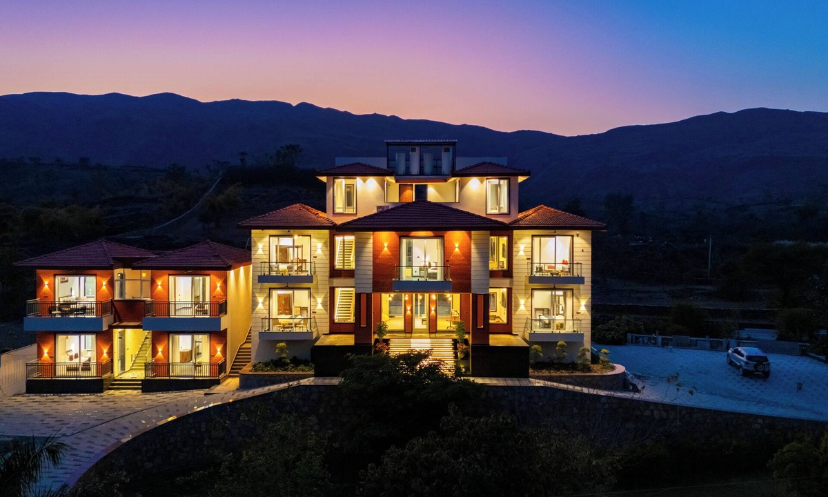 Gogunda Villa | ELIVAAS Terra Cove 6 BHK Retreat with Pvt Pool