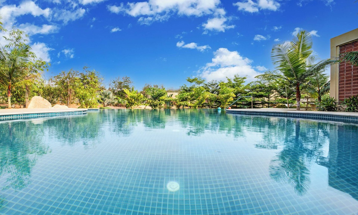 Kumbalgodu Hotel | ELIVAAS Urvi Resort | Eco-Luxury Getaway with Pool