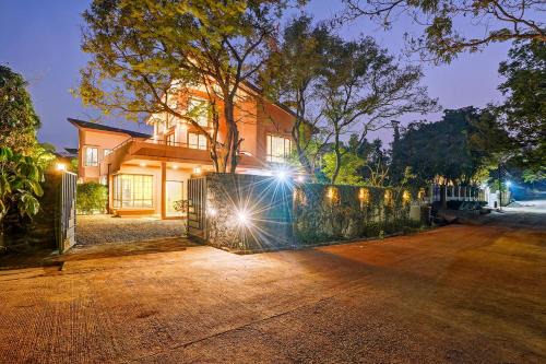 Kune Village Villa | ELIVAAS Villa 39 - Serene 6 BHK Retreat with Pvt Pool, Gaming Zone & Balcony