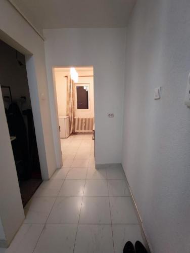 Jibert Apartment | Ely Renting