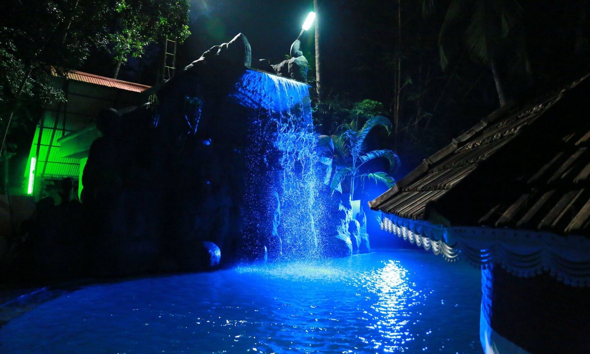 Pulamanthole Hotel | Emarald Ayurvedic Resort