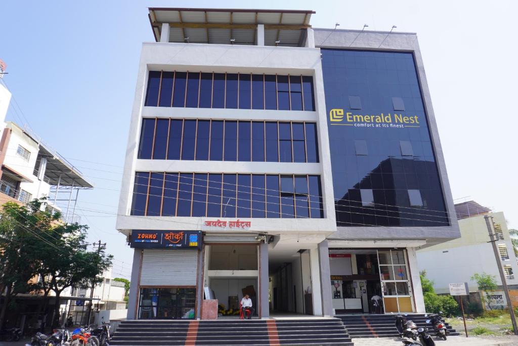 Pandharpur Hotel | Emerald Nest