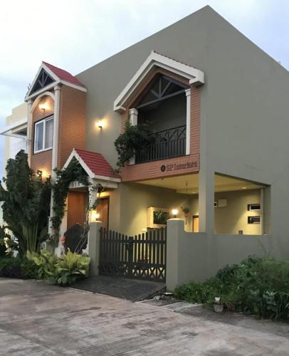 Raipur House | Entire Craftsman house with 2 Bedrooms kitchen and more