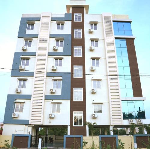 Madhurawada Hotel | EPIC Rooms - MADHURAWADA