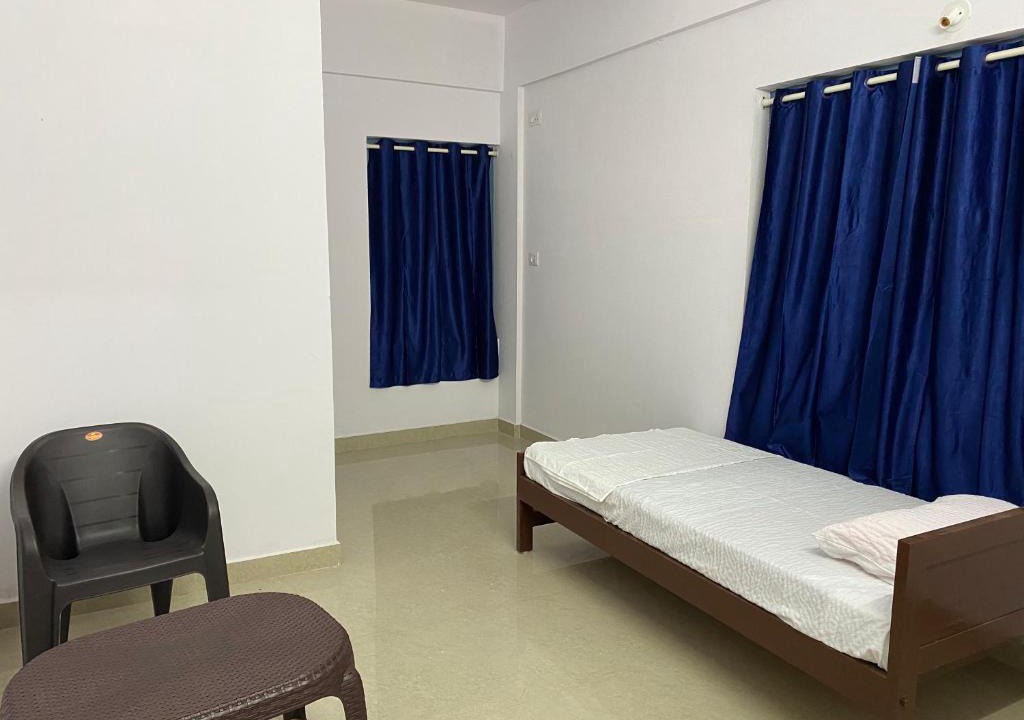 Kanjirappally Hotel | Erumely Central Homes