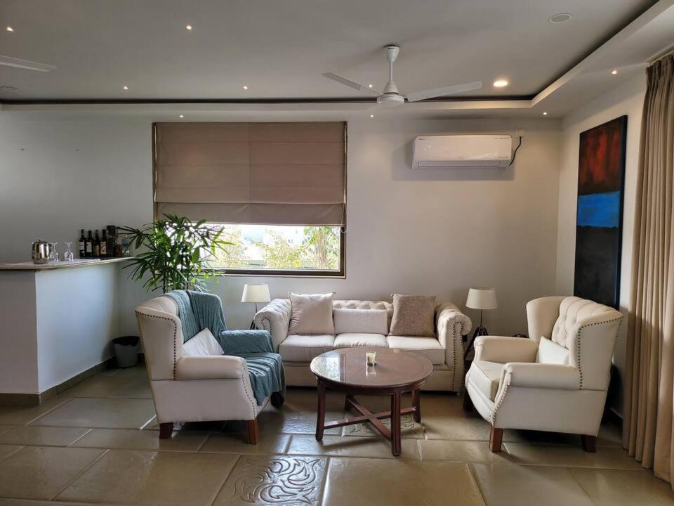 DLF Phase 3 House | Expat Home