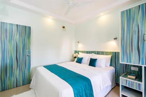 Fatona Apartment | Experience Blissful Living Your Perfect One Bedroom Apartment with AC, Wi-Fi, Gym & Only 5 Minutes from the Beach