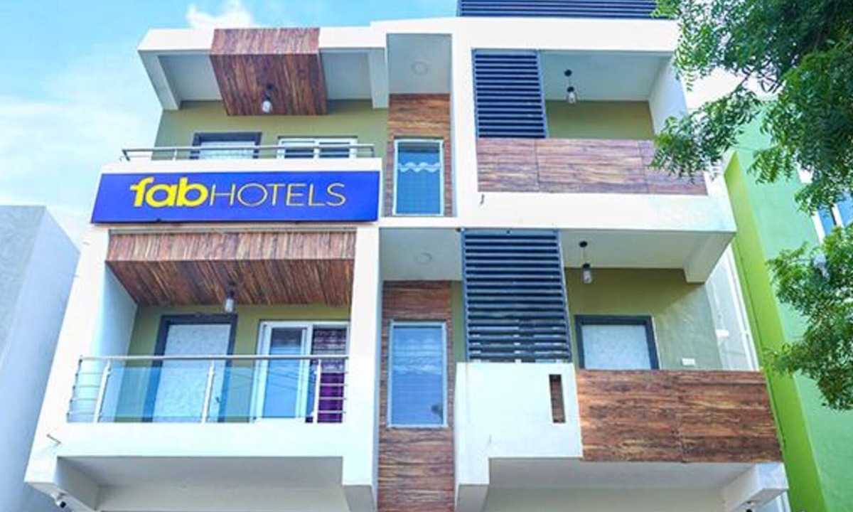 Vandavasi Hotel | Fabexpress Srinivasan Apartment