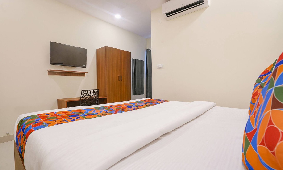 Ameerpet Hotel | Fabhotel Air Live