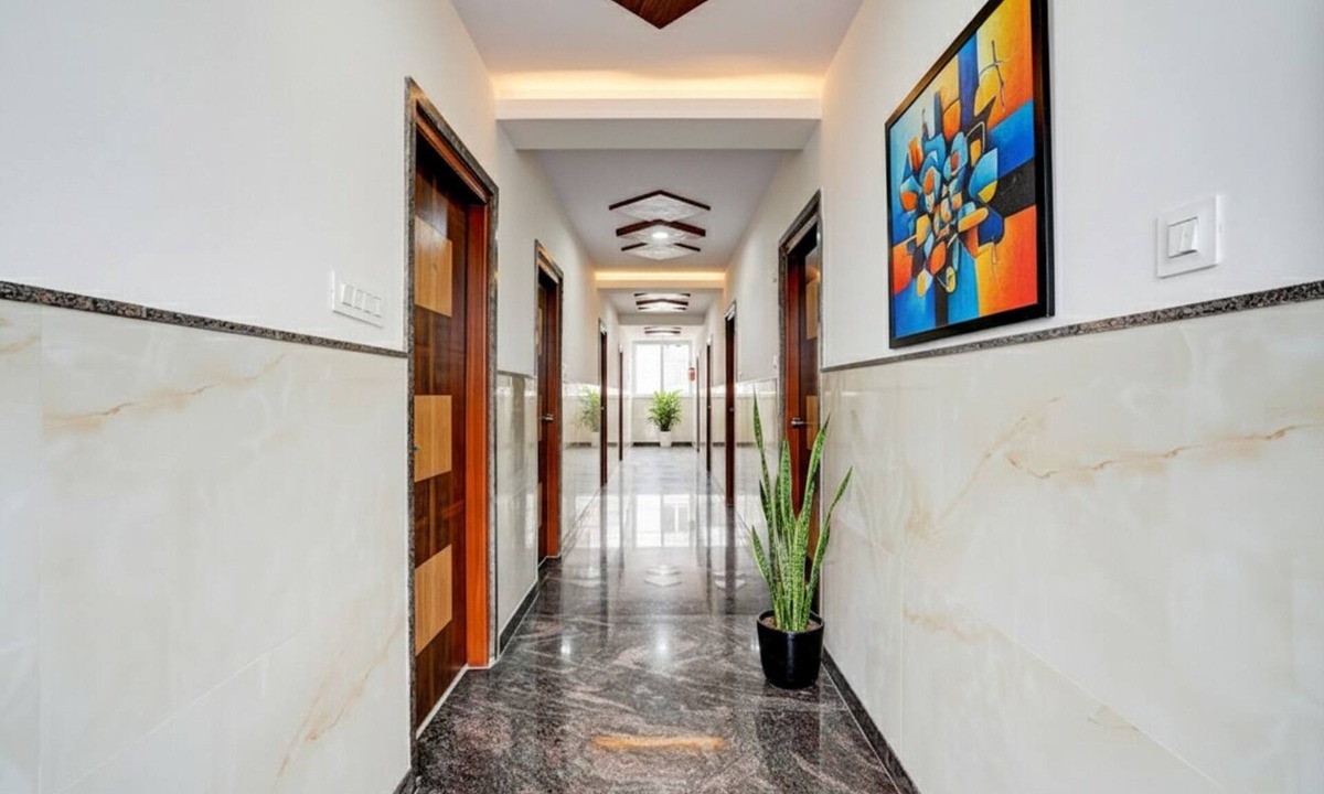 RR Nagar Hotel | FabHotel AR Daffodil Inn - Global Village