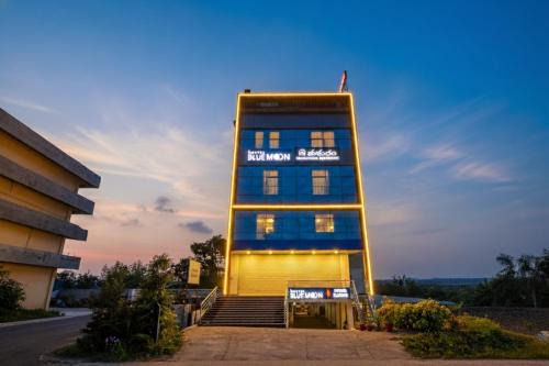 Warangal House | FabHotel Blue Moon