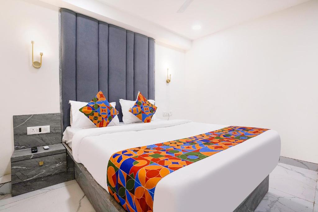 Andheri East Hotel | FabHotel Byland International