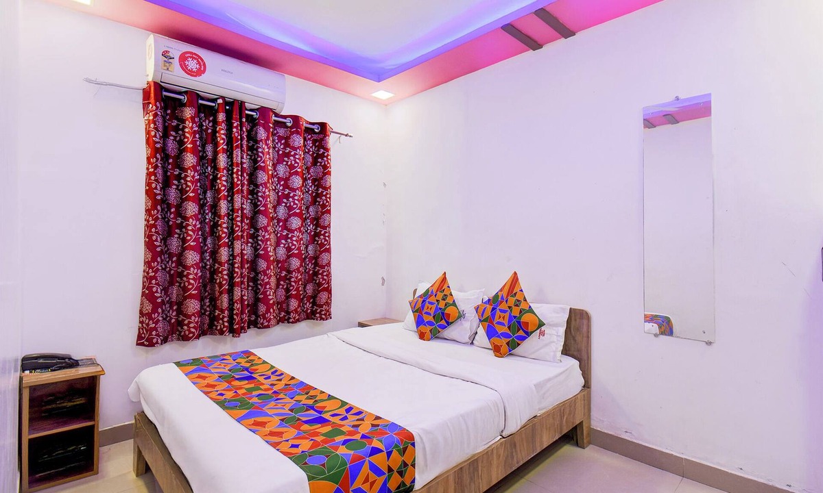 Tathawade Hotel | Fabhotel Devi Residency Wakad