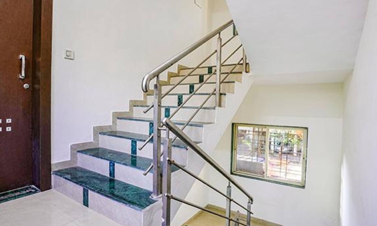 Pune Hotel | FabHotel Diamond Stay