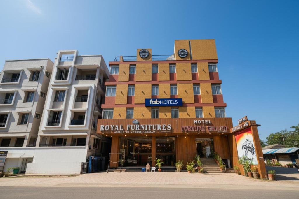 Lakdi Ka Pul Hotel | FabHotel Fortune Grand - Nr Lakdikapul Metro Station