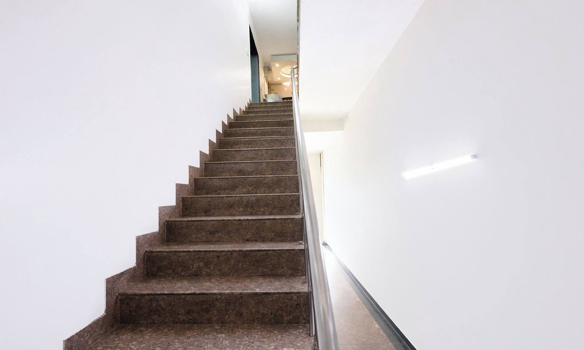 Karol Bagh Hotel | Fabhotel Fortune Residency - Nr Sarai Rohilla Railway Station