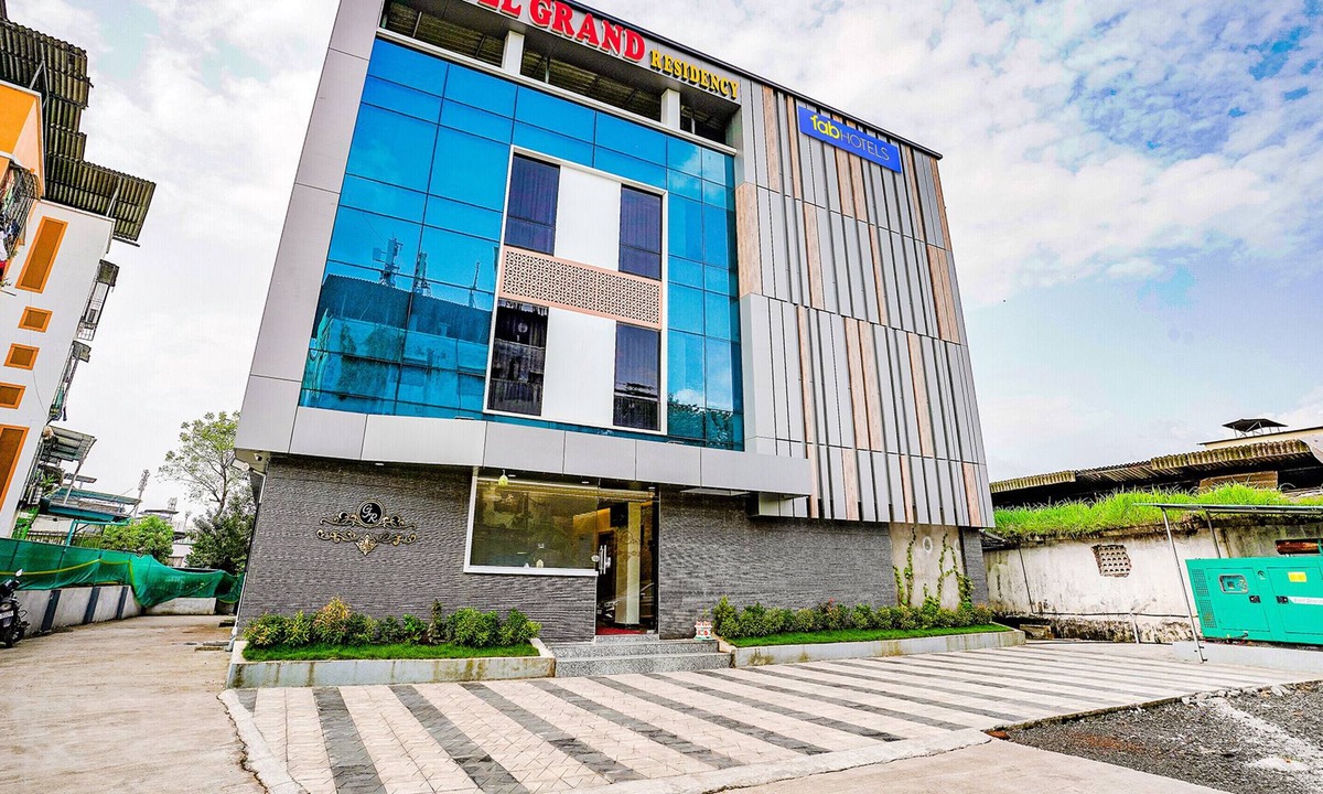Kolegaon Hotel | Fabhotel Grand Residency