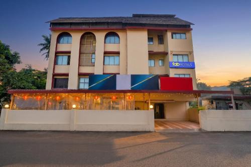 Altinho Hotel | FabHotel Kamal Palace