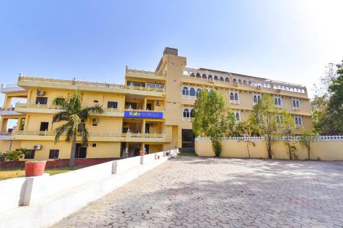Udaipur Hotel | FabHotel Kanchangarh Resort Nr Monsoon Palace
