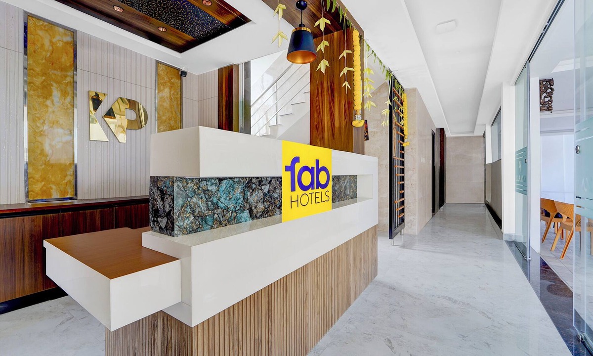 Peelamedu Hotel | Fabhotel Kayal Plaza