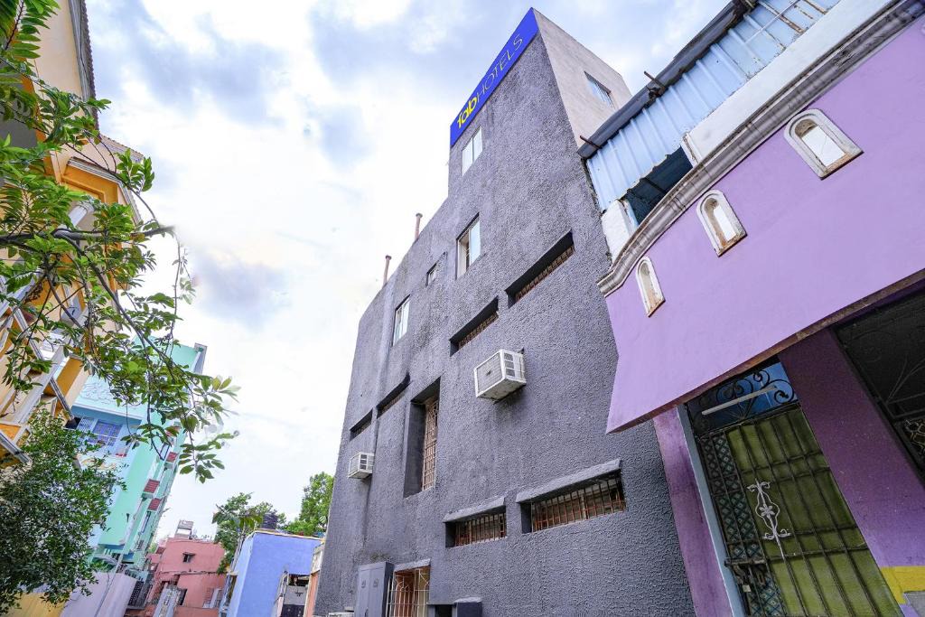 Vadanemelli Hotel | FabHotel Mara Residency