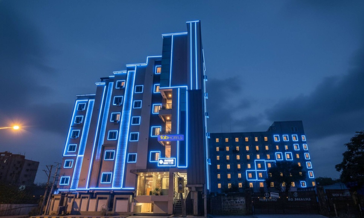 HITEC City Hotel | Fabhotel Orion - Nr Shilparamam, Hitech City