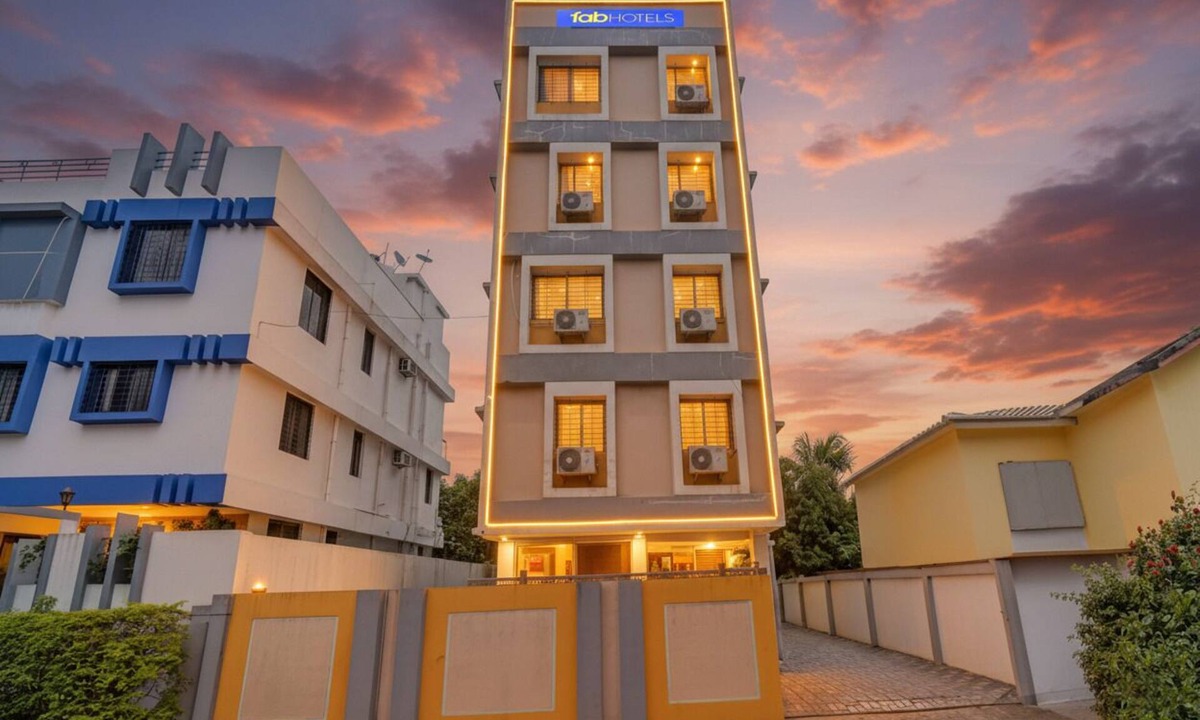 Bavdhan Hotel | Fabhotel Paradise Inn Moshi