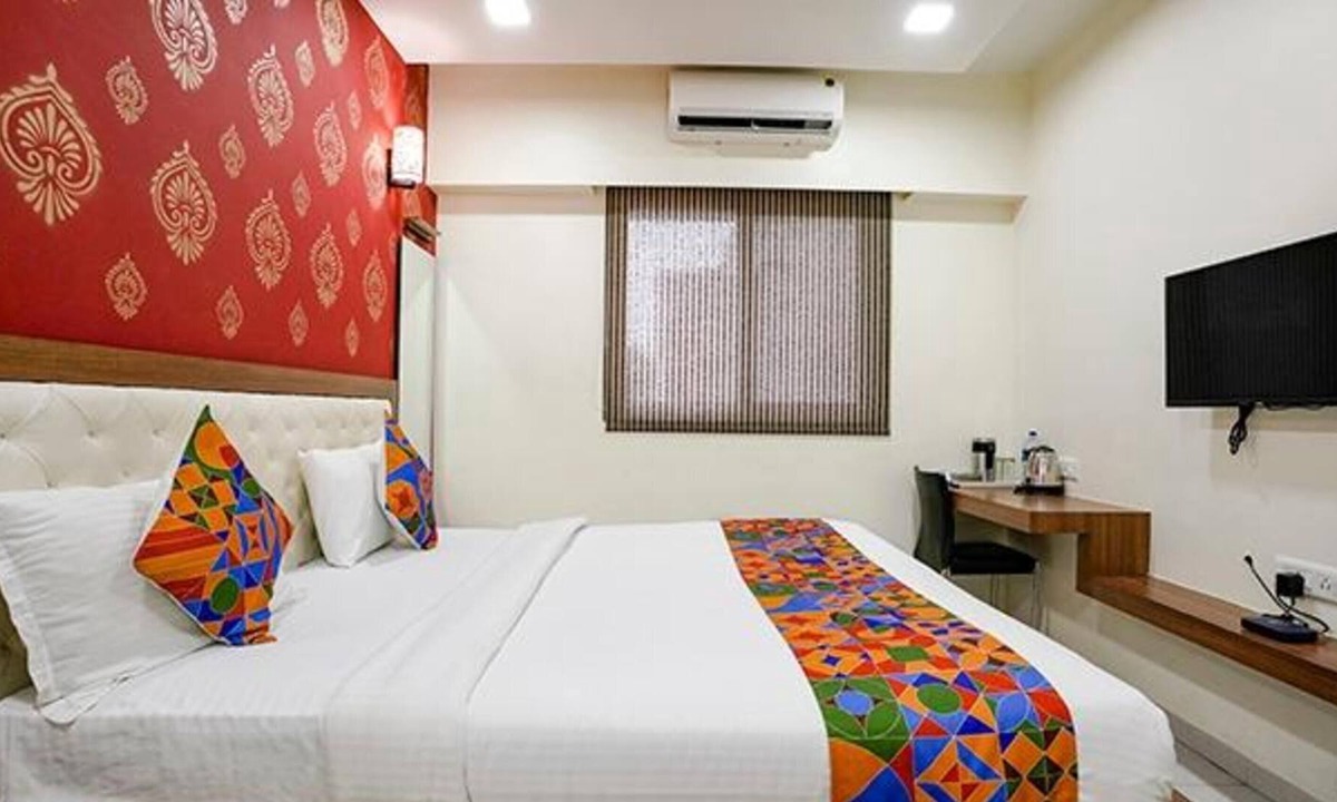 Rabale Hotel | Fabhotel Prime Vrushali Inn