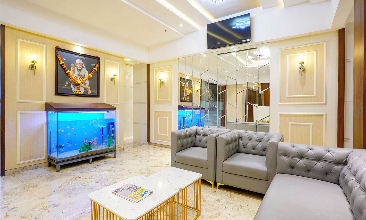 Andheri Hotel | Fabhotel Sarah Inn