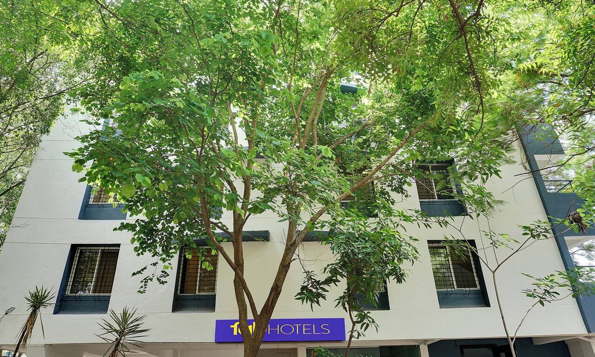 Pimpri Colony Hotel | Fabhotel Shravani Residency