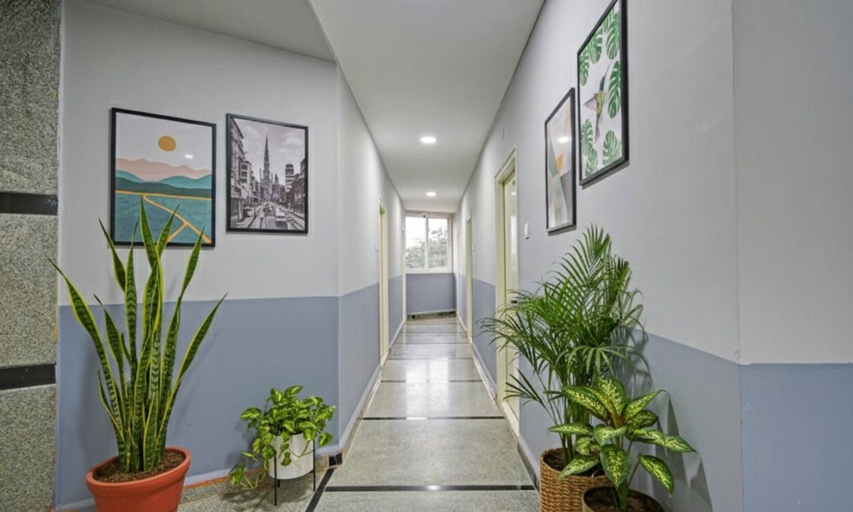 Hyderabad Hotel | Fabhotel Smart