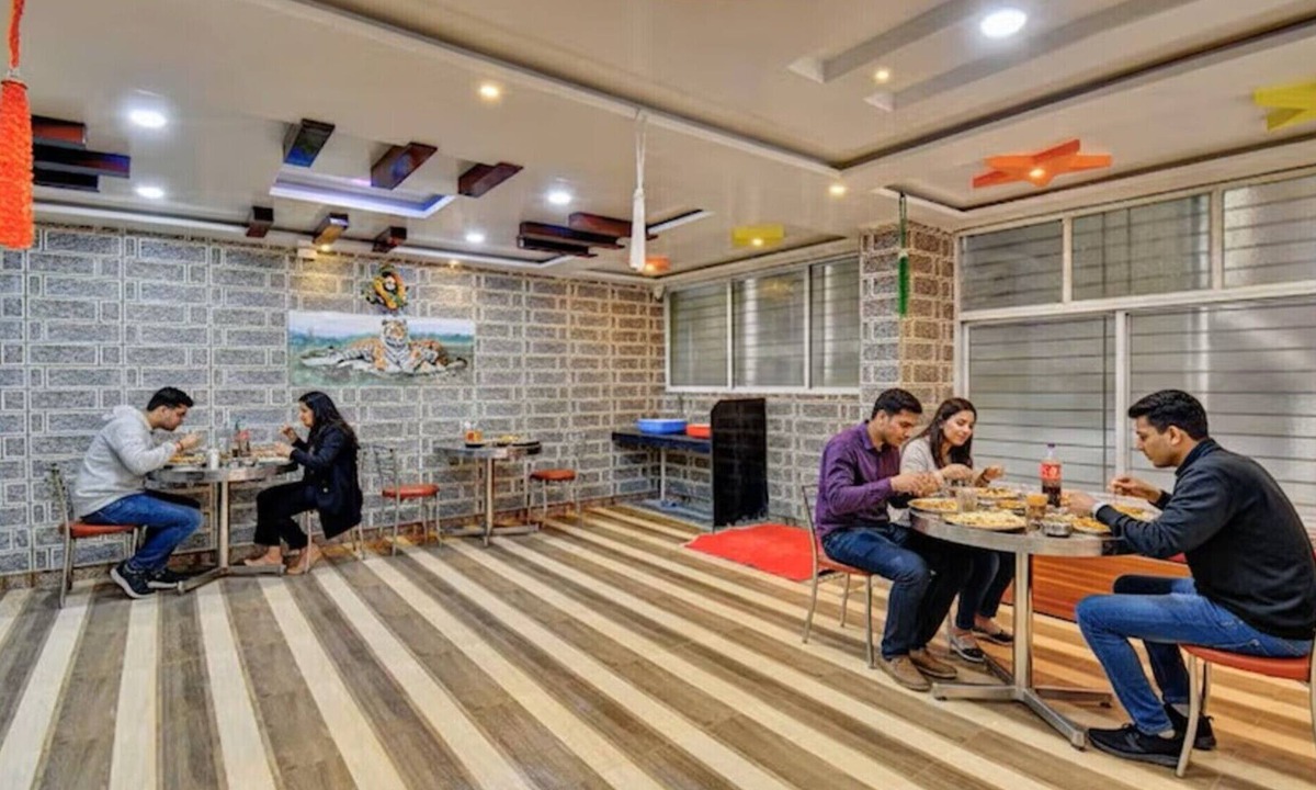 Phase 1 Hotel | FabHotel SRH