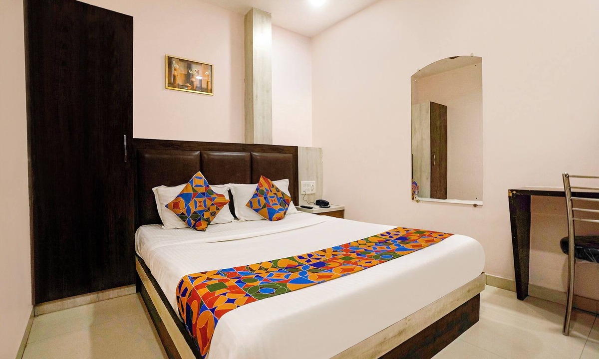 Kurla West Hotel | Fabhotel Tawakkal