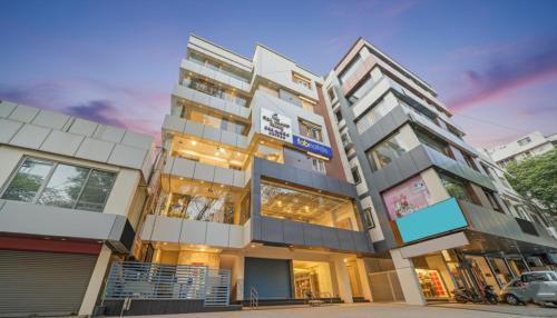 Lakshminarayana Pura Hotel | FabHotel Vasatiya Hotel & Suites